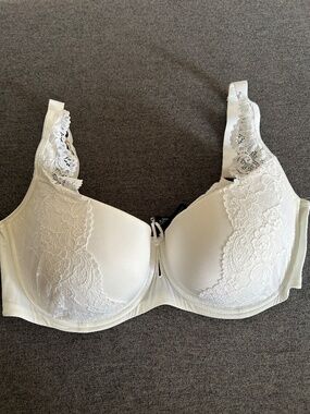 White bra plus size 38DDD